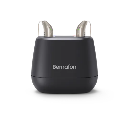 Bernafon_Charger_H1-2024_Front_w_miniRITE_C090_1200x1200px_Original-file